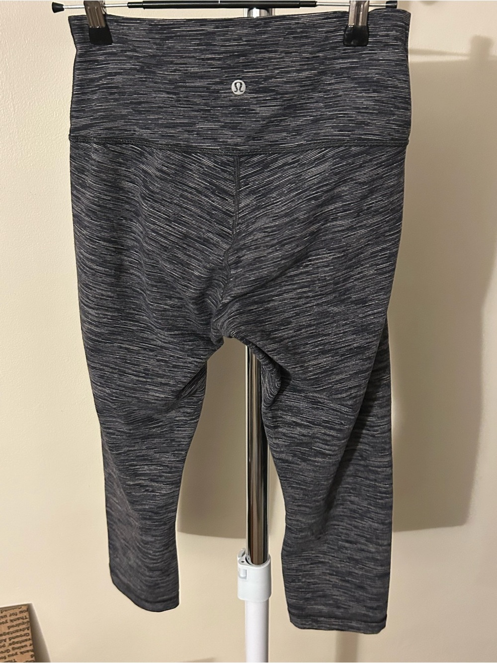 lululemon athletica Heathered Charcoal Capri Leggings